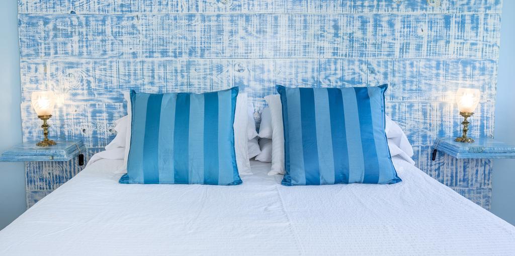 El Cau Del Papibou - Adults Only Hotel Peratallada Room photo