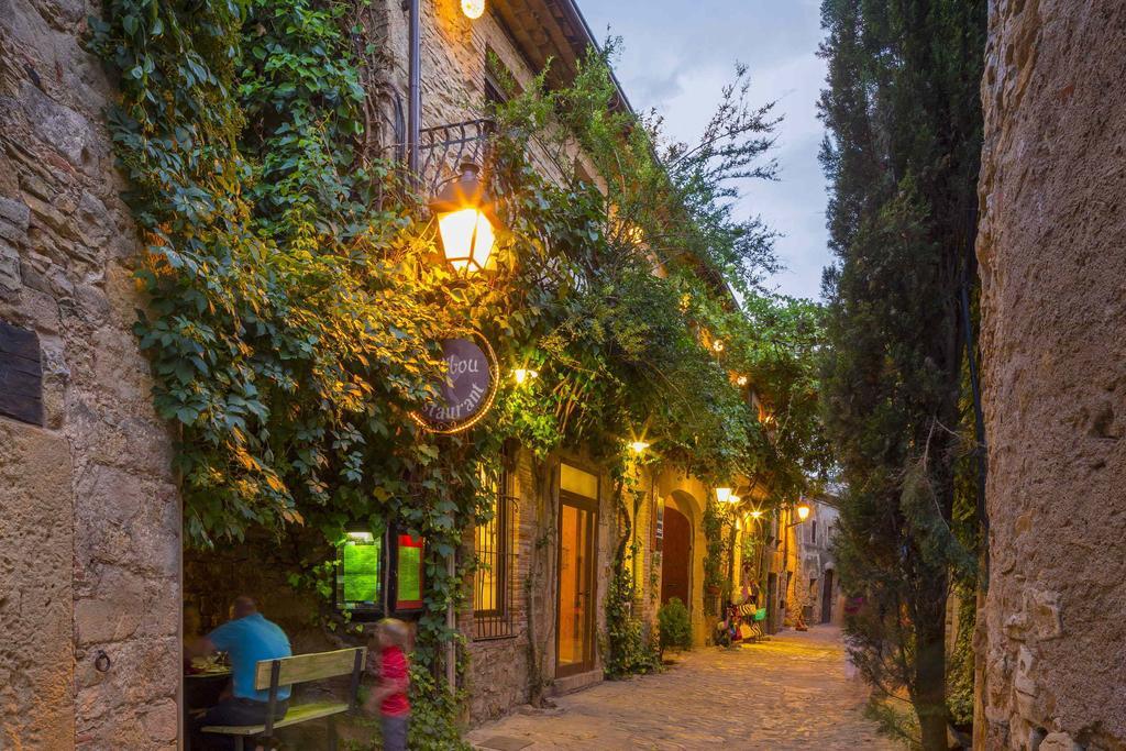 El Cau Del Papibou - Adults Only Hotel Peratallada Exterior photo
