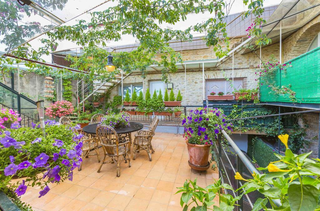 El Cau Del Papibou - Adults Only Hotel Peratallada Exterior photo